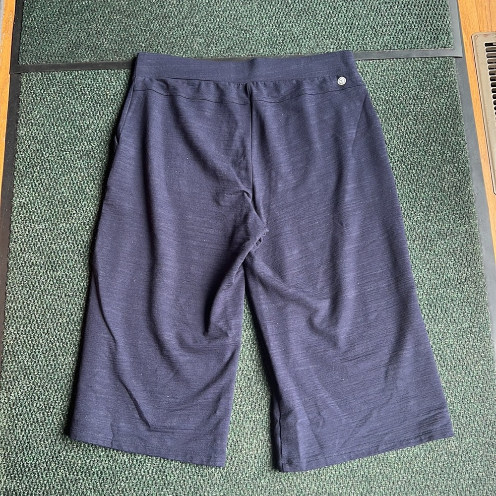 T by TALBOTS / navy lounge cropped pant / LP - Picture 3 of 4